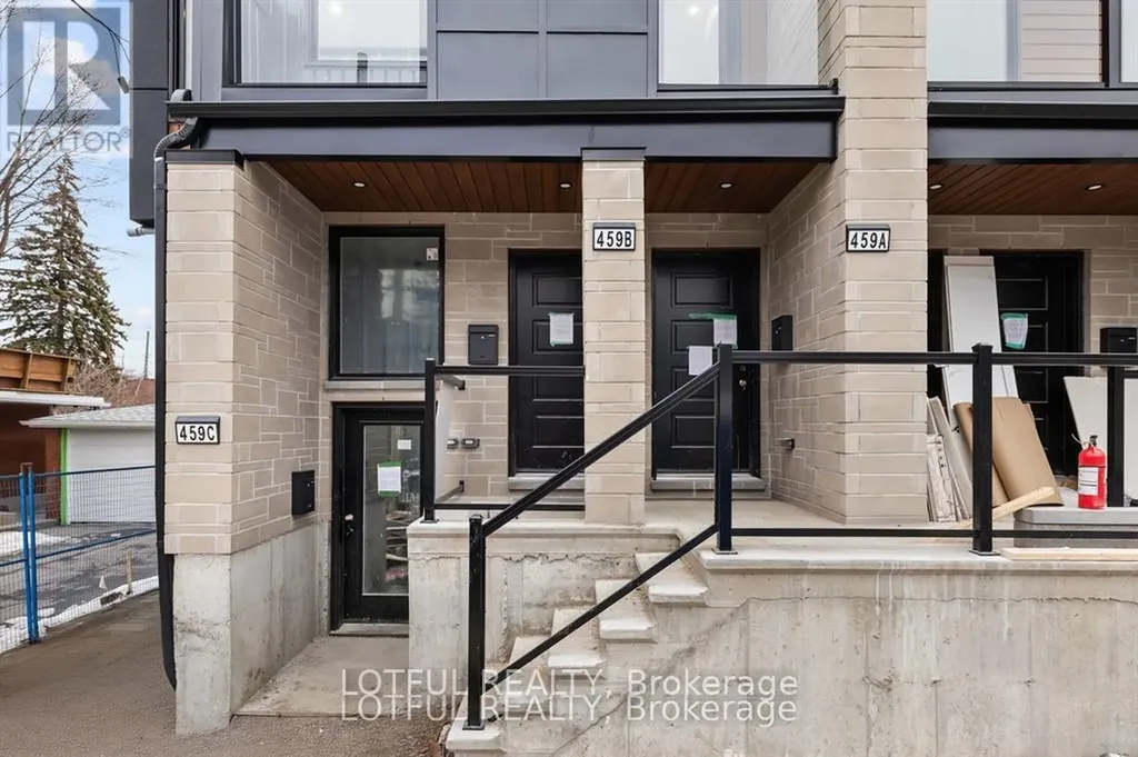 461 Tweedsmuir Avenue Ottawa ON K1Z 5P1