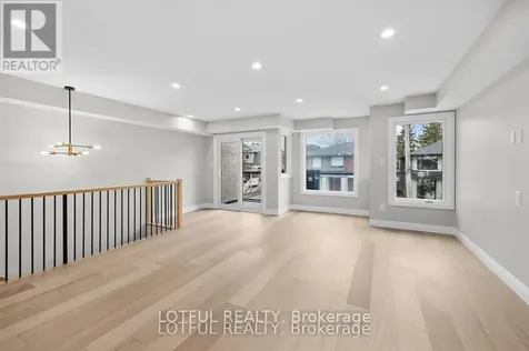 461 Tweedsmuir Avenue Ottawa ON K1Z 5P1