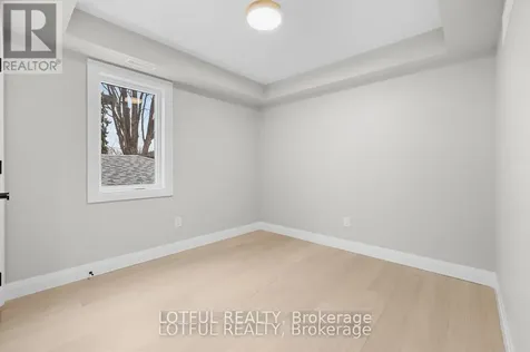 461 Tweedsmuir Avenue Ottawa ON K1Z 5P1