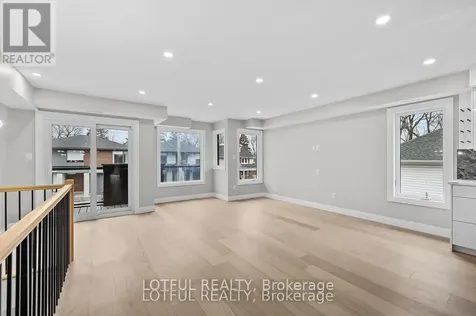 461 Tweedsmuir Avenue Ottawa ON K1Z 5P1