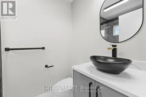 461 Tweedsmuir Avenue Ottawa ON K1Z 5P1