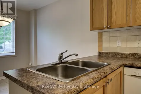 39 Rose Valley Way Wasaga Beach ON L9Z 3C5