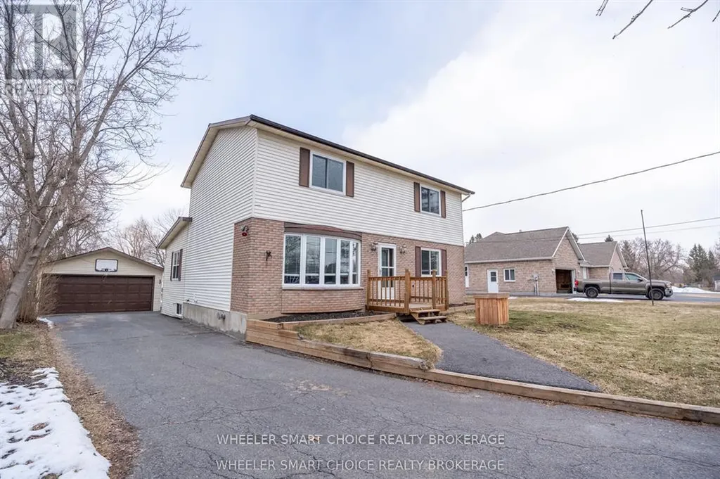 17407 County Rd 18 Road South Stormont ON K0C 2A0