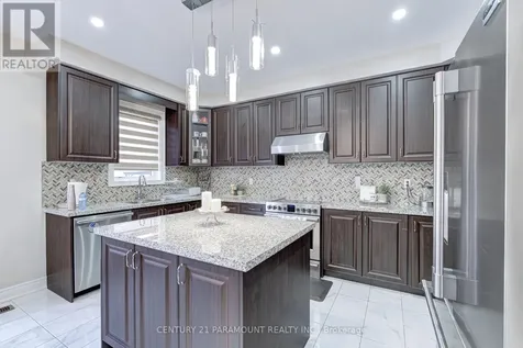 563 Dougall Avenue East Caledon ON L7C 3Z4