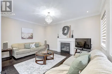 563 Dougall Avenue East Caledon ON L7C 3Z4