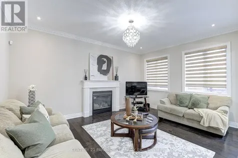 563 Dougall Avenue East Caledon ON L7C 3Z4