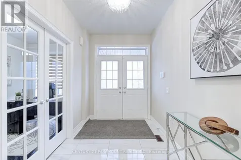 563 Dougall Avenue East Caledon ON L7C 3Z4