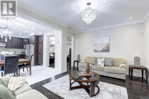 563 Dougall Avenue East Caledon ON L7C 3Z4