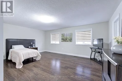 563 Dougall Avenue East Caledon ON L7C 3Z4