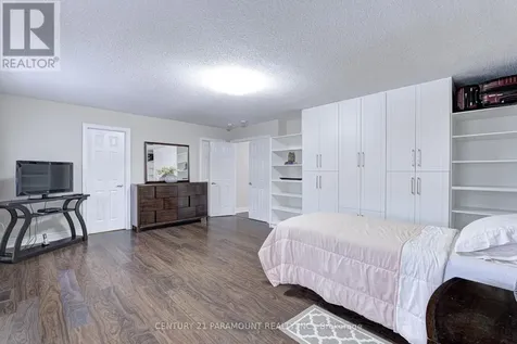 563 Dougall Avenue East Caledon ON L7C 3Z4