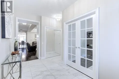 563 Dougall Avenue East Caledon ON L7C 3Z4
