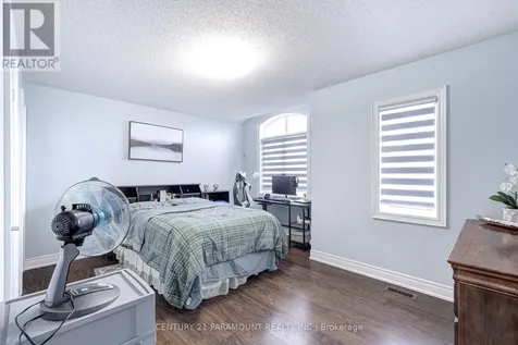 563 Dougall Avenue East Caledon ON L7C 3Z4