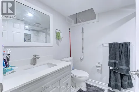 563 Dougall Avenue East Caledon ON L7C 3Z4