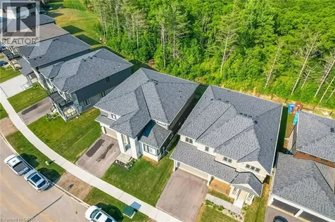 127 Court Drive Paris ON N3L 0L6