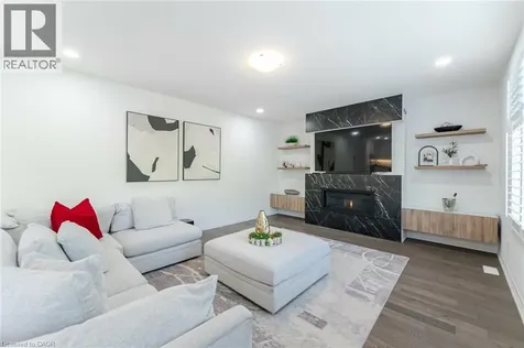 127 Court Drive Paris ON N3L 0L6