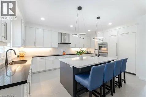 127 Court Drive Paris ON N3L 0L6