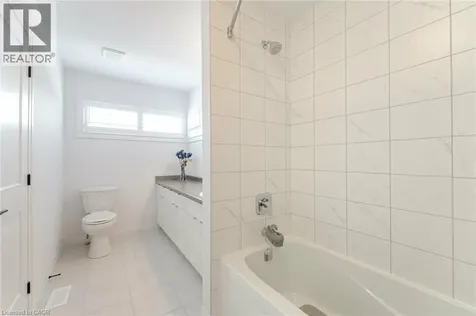 127 Court Drive Paris ON N3L 0L6