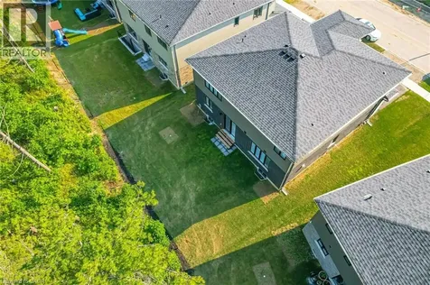 127 Court Drive Paris ON N3L 0L6
