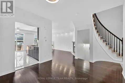 605 Sunburst Street Ottawa ON K1T 0L1