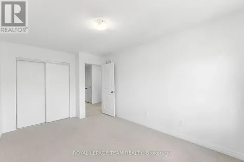 605 Sunburst Street Ottawa ON K1T 0L1