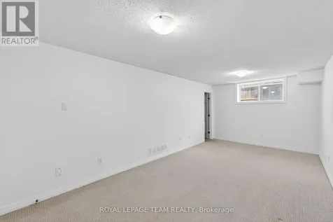 605 Sunburst Street Ottawa ON K1T 0L1