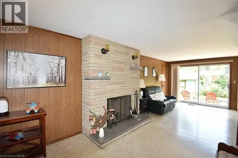 372 Fennell Avenue West Hamilton ON L9C 1G4