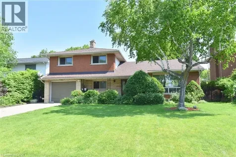 372 Fennell Avenue West Hamilton ON L9C 1G4