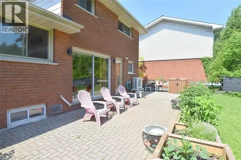 372 Fennell Avenue West Hamilton ON L9C 1G4