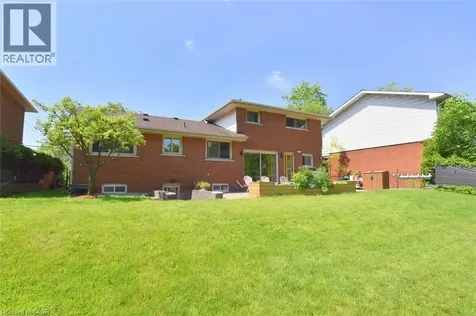 372 Fennell Avenue West Hamilton ON L9C 1G4
