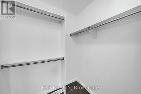 66 Kimbolton Crescent Ottawa ON K2K 2S4