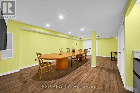 66 Kimbolton Crescent Ottawa ON K2K 2S4