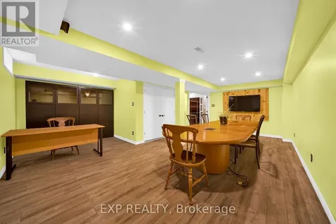 66 Kimbolton Crescent Ottawa ON K2K 2S4