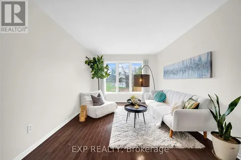 66 Kimbolton Crescent Ottawa ON K2K 2S4