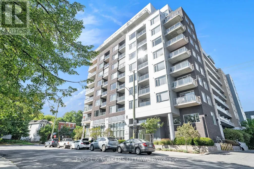 7 Marquette Avenue Ottawa ON K1L 8A7