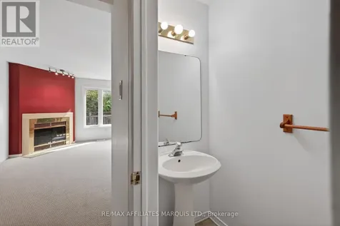 58 Robarts Crescent Ottawa ON K2L 4A5
