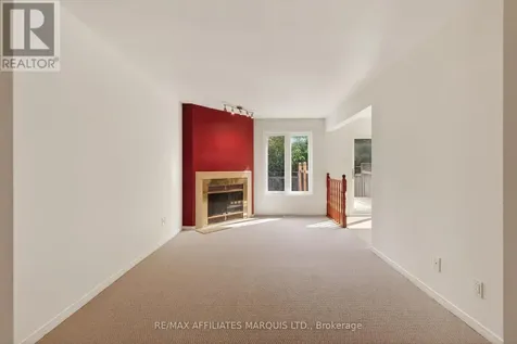 58 Robarts Crescent Ottawa ON K2L 4A5