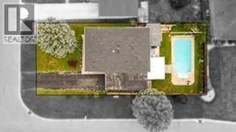 61 Dauw Avenue Wallaceburg ON N8A 3N3