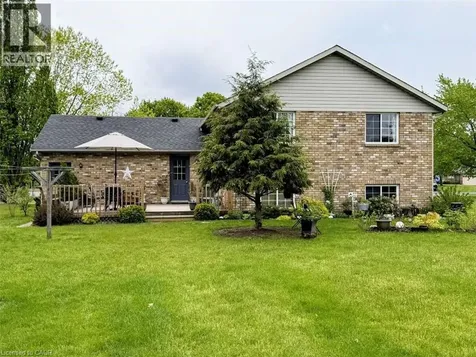 32 St Ladislaus Street Courtland ON N0J 1E0