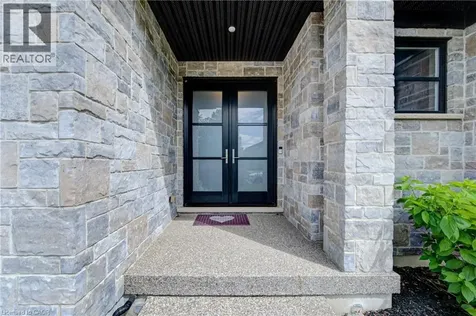 392 Allenby Court Waterloo ON N2K 3J8