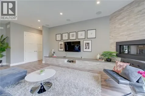 392 Allenby Court Waterloo ON N2K 3J8