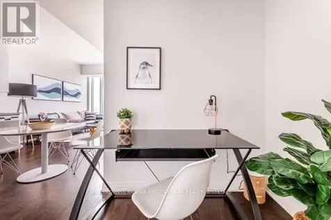 805 Carling Avenue Ottawa ON K1S 5W9