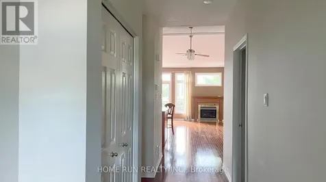 302 Wisteria Crescent Ottawa ON K1V 0N4