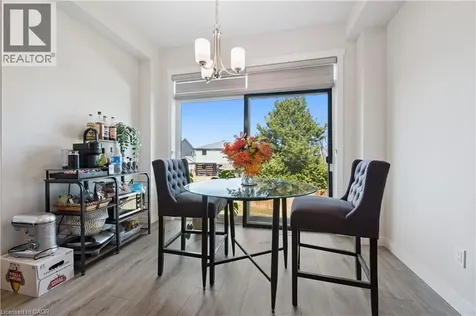 40 Moon Crescent Cambridge ON N1S 0C4