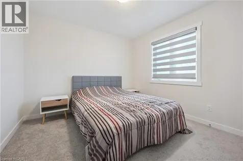 40 Moon Crescent Cambridge ON N1S 0C4