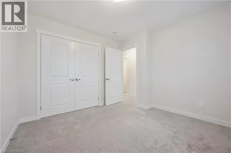 40 Moon Crescent Cambridge ON N1S 0C4