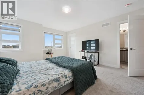 40 Moon Crescent Cambridge ON N1S 0C4