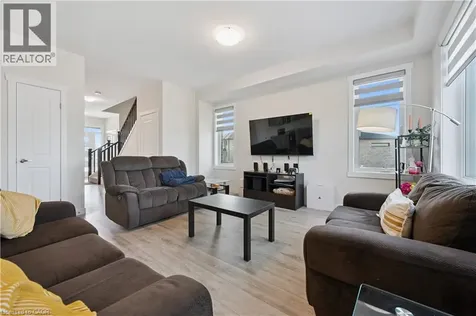 40 Moon Crescent Cambridge ON N1S 0C4