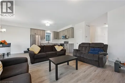 40 Moon Crescent Cambridge ON N1S 0C4
