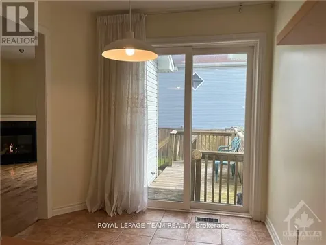39 Bellrock Drive Ottawa ON K2K 3J4