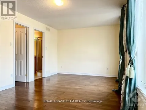 39 Bellrock Drive Ottawa ON K2K 3J4